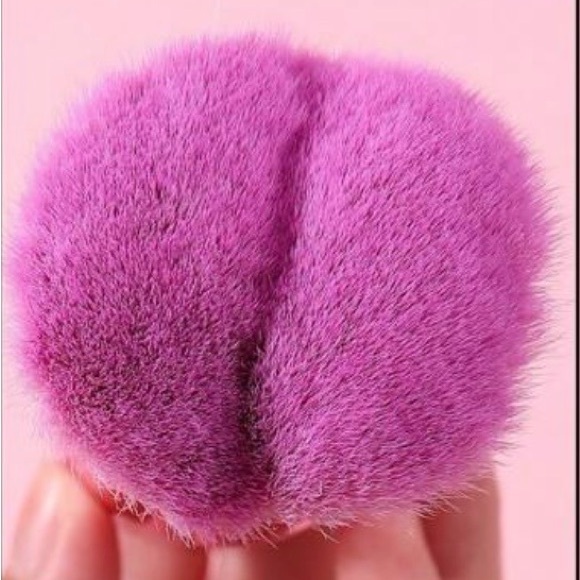 New 💜 Pink Makeup Brush - Picture 2 of 5